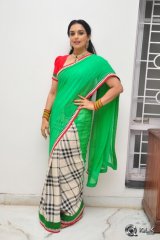 Shwetha Menon at She Movie On Location Press Meet
